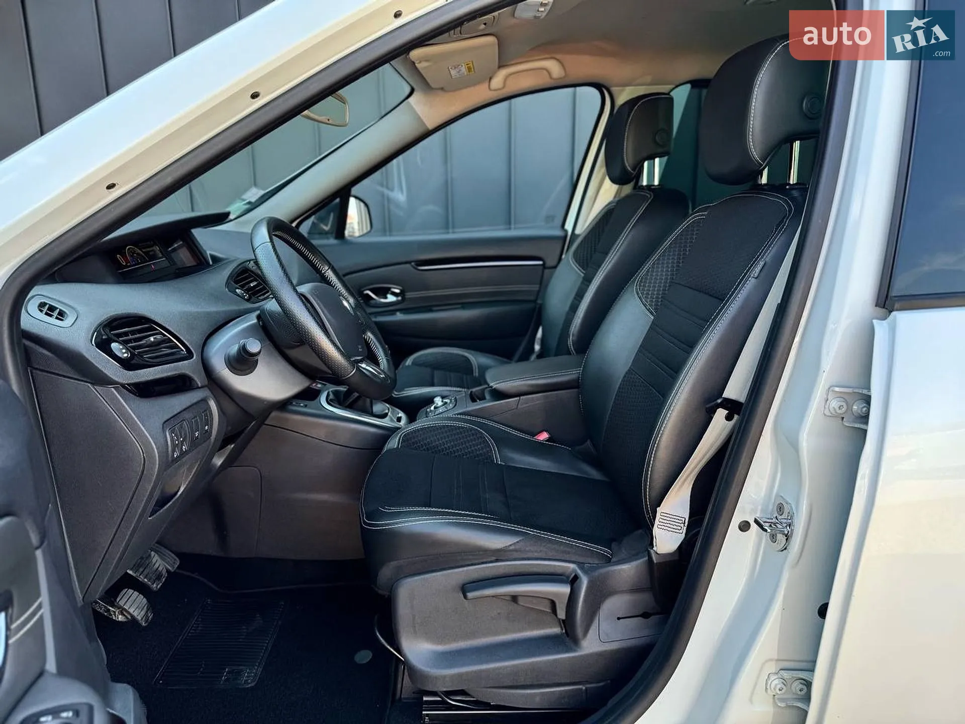 2016 Renault Scenic - мініатюра 15