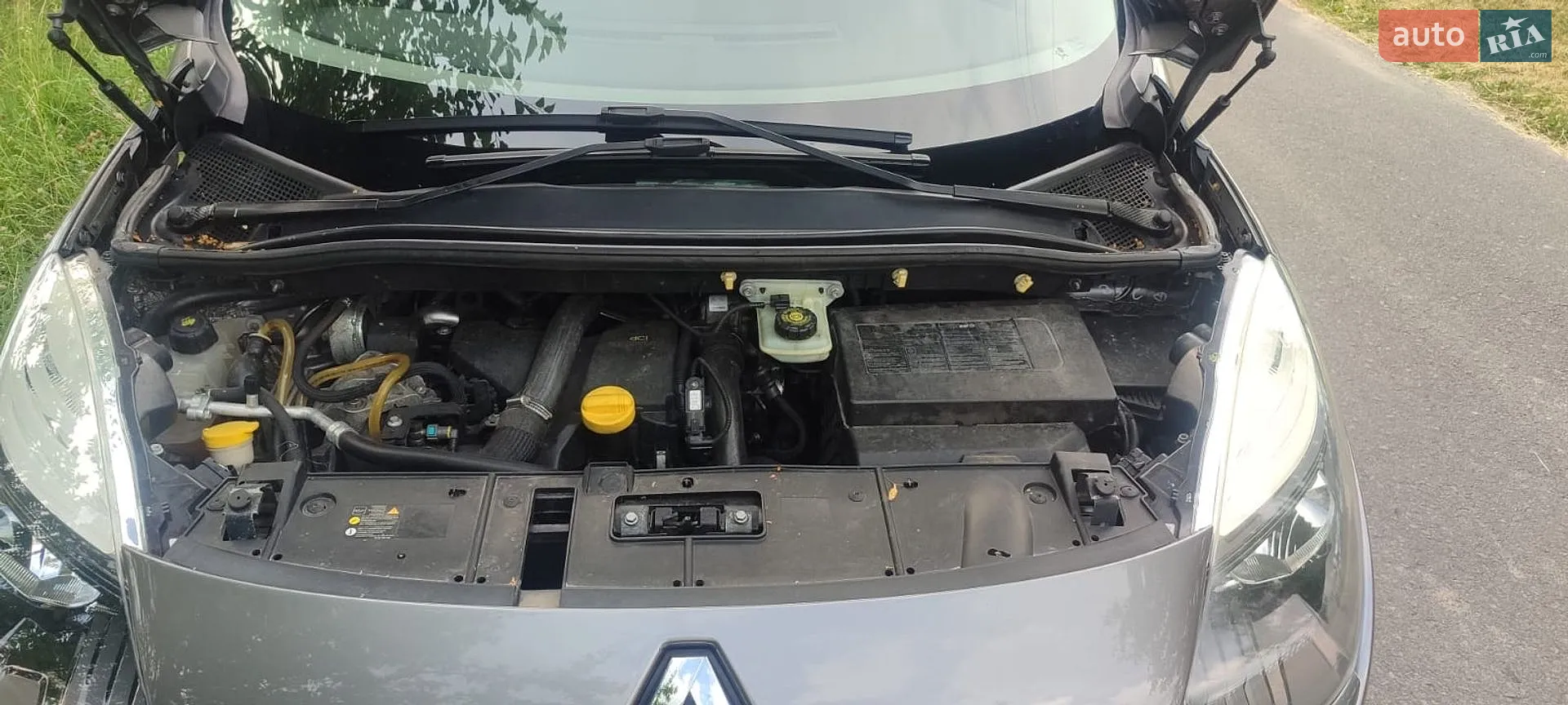 2010 Renault Scenic - мініатюра 9