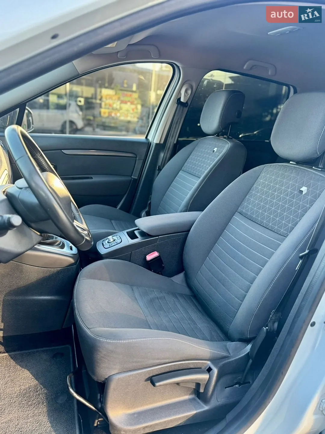 2015 Renault Scenic - мініатюра 44