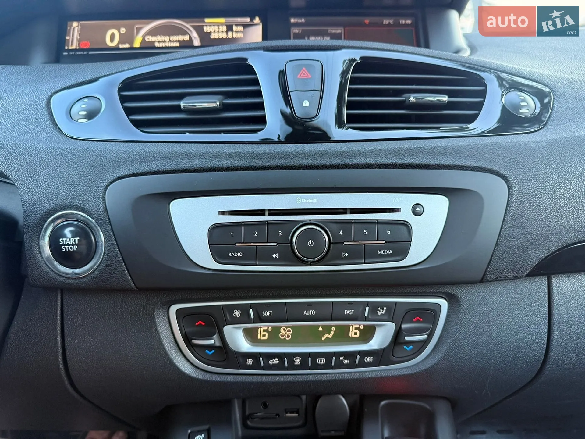 2015 Renault Scenic - мініатюра 28