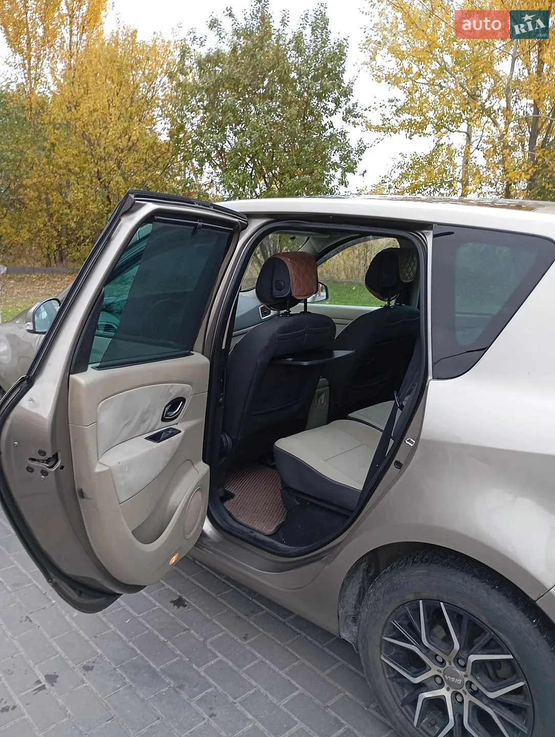2010 Renault Scenic - мініатюра 8