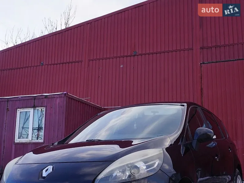Renault Scenic 2012