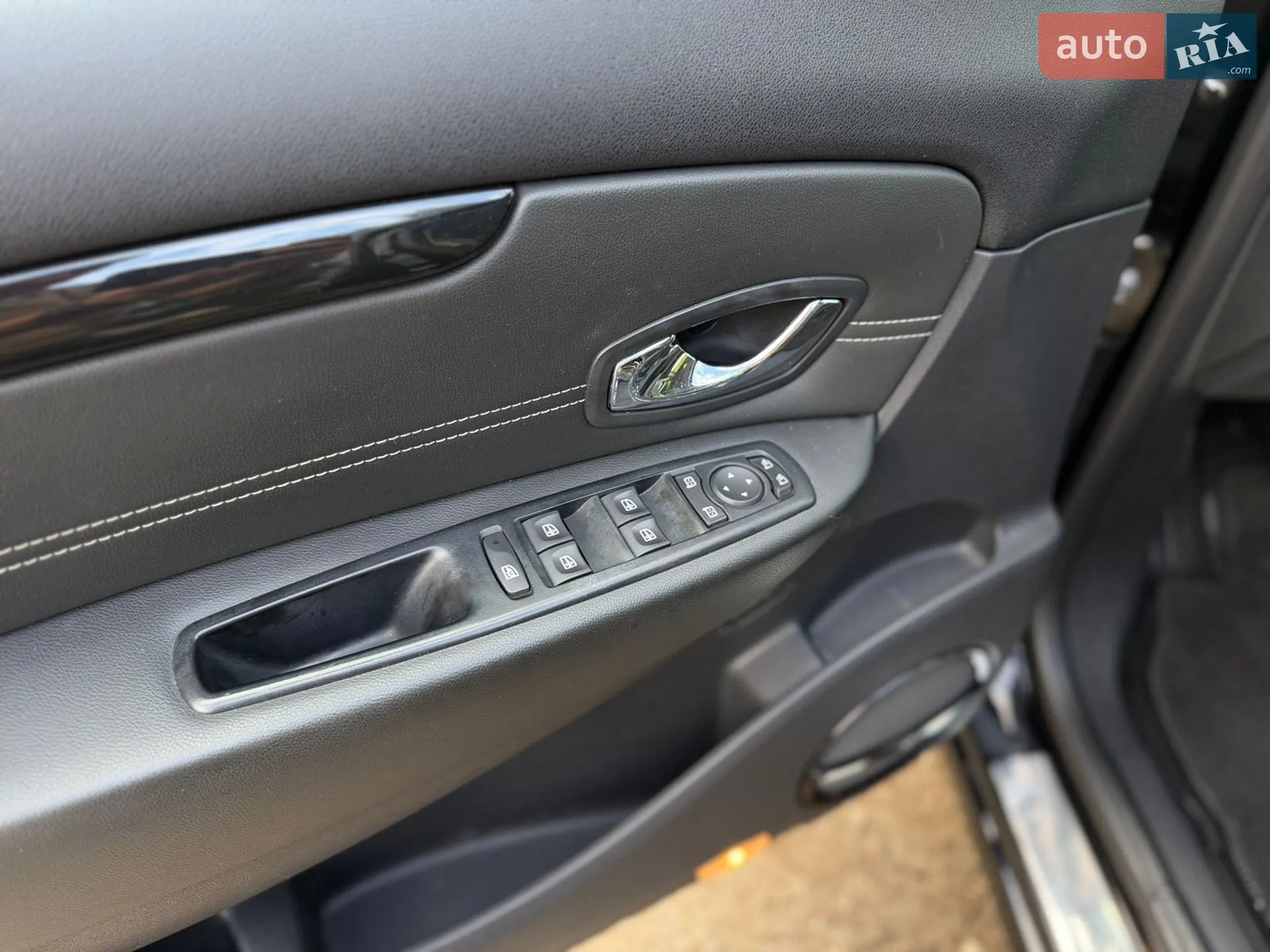 2013 Renault Scenic - мініатюра 21
