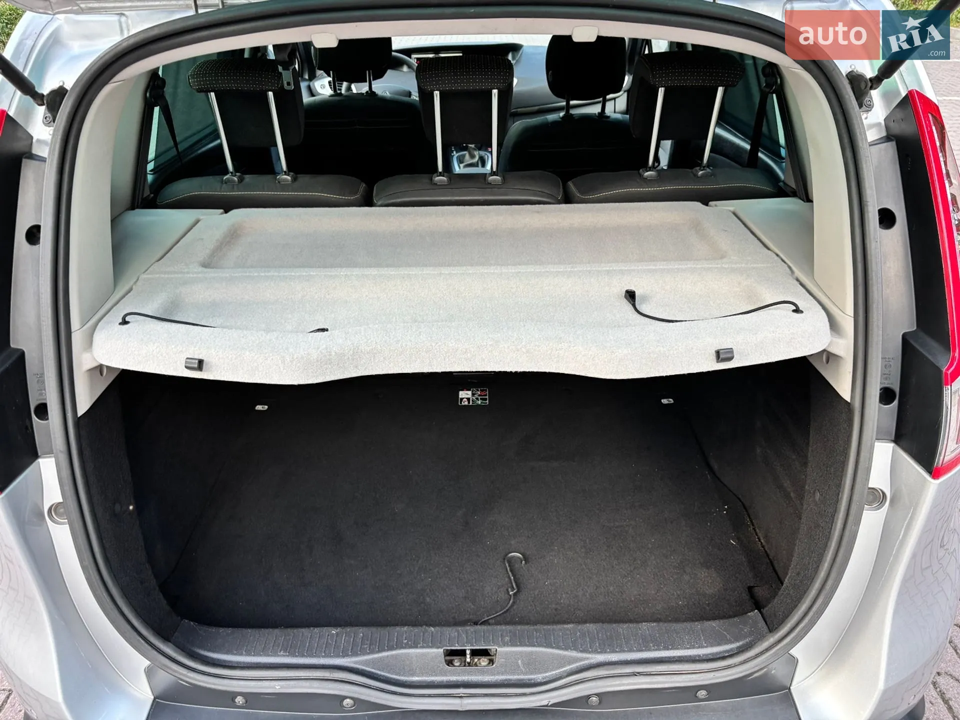 2010 Renault Scenic - мініатюра 45