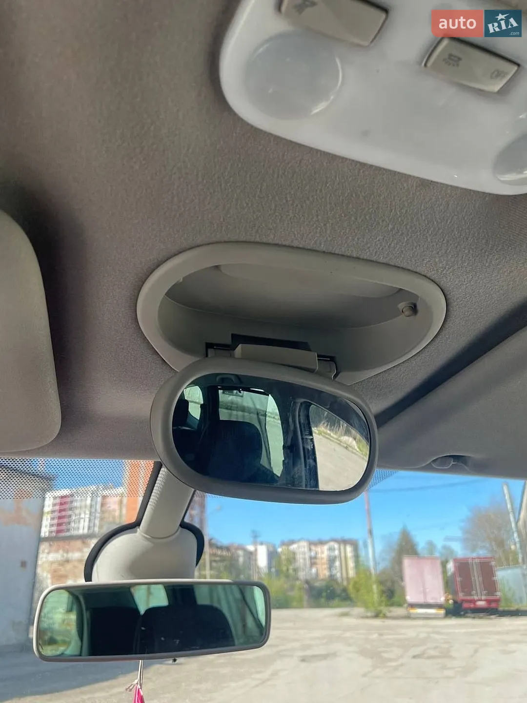 2011 Renault Scenic - мініатюра 15