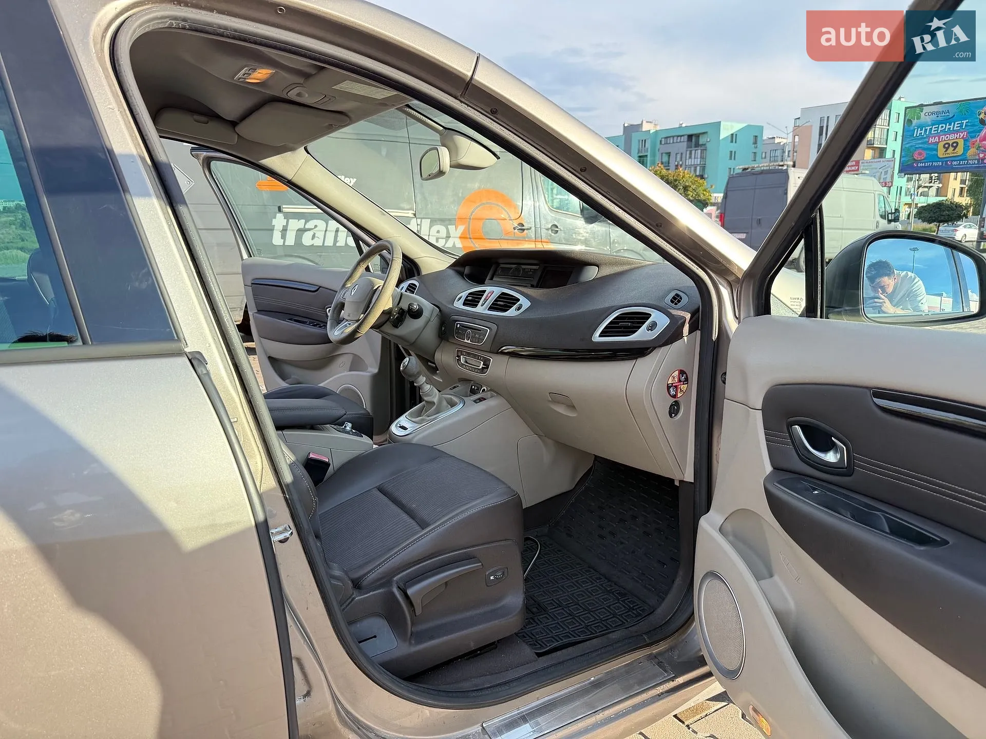 2010 Renault Scenic - мініатюра 21