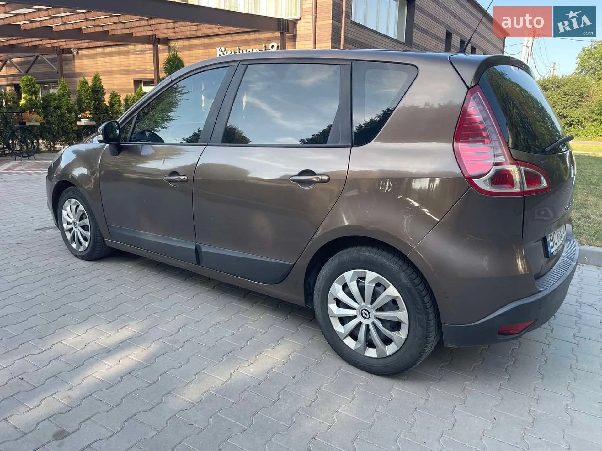 2010 Renault Scenic - мініатюра 9