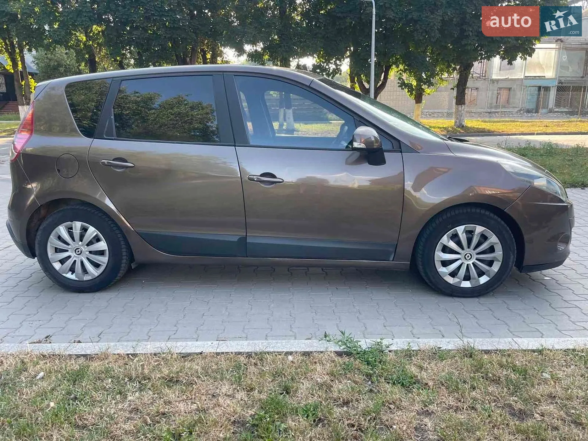 2010 Renault Scenic - мініатюра 5