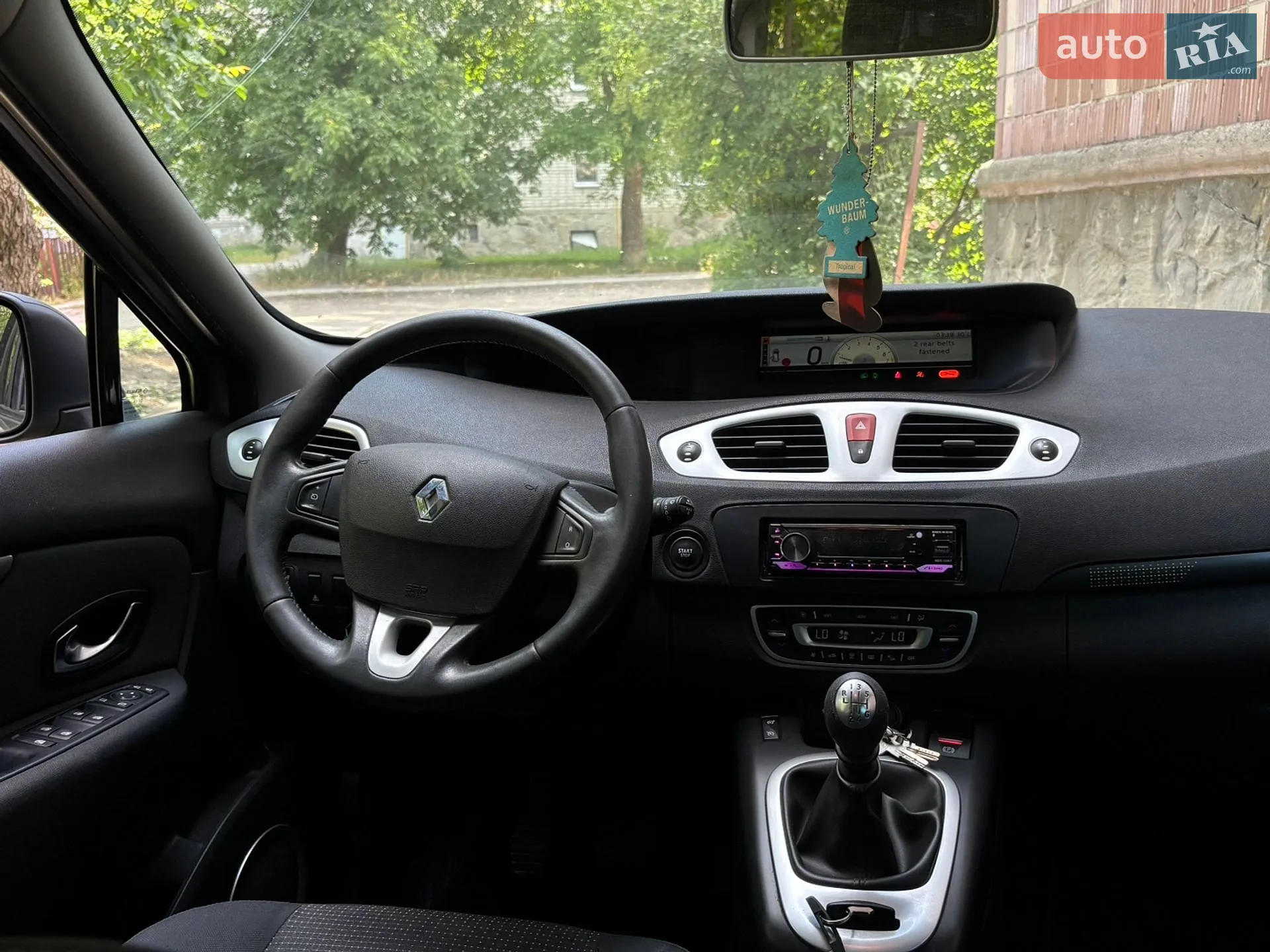2010 Renault Scenic - мініатюра 10