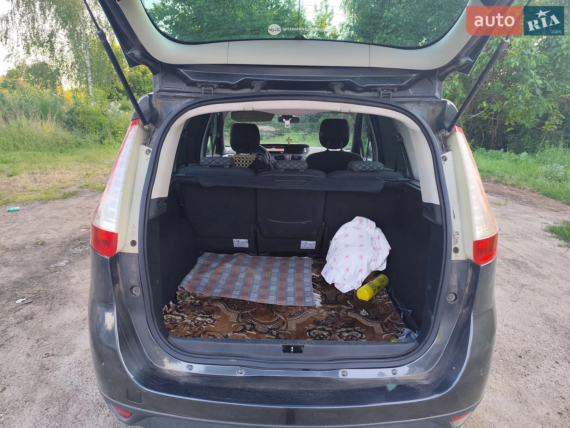 2010 Renault Scenic - мініатюра 12
