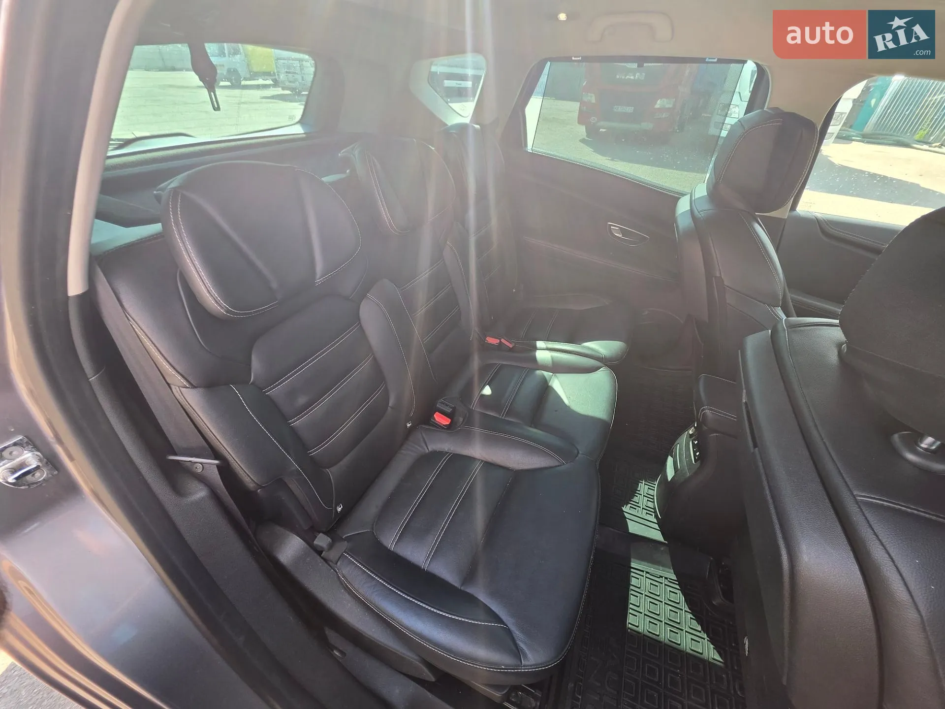 2016 Renault Scenic - мініатюра 16