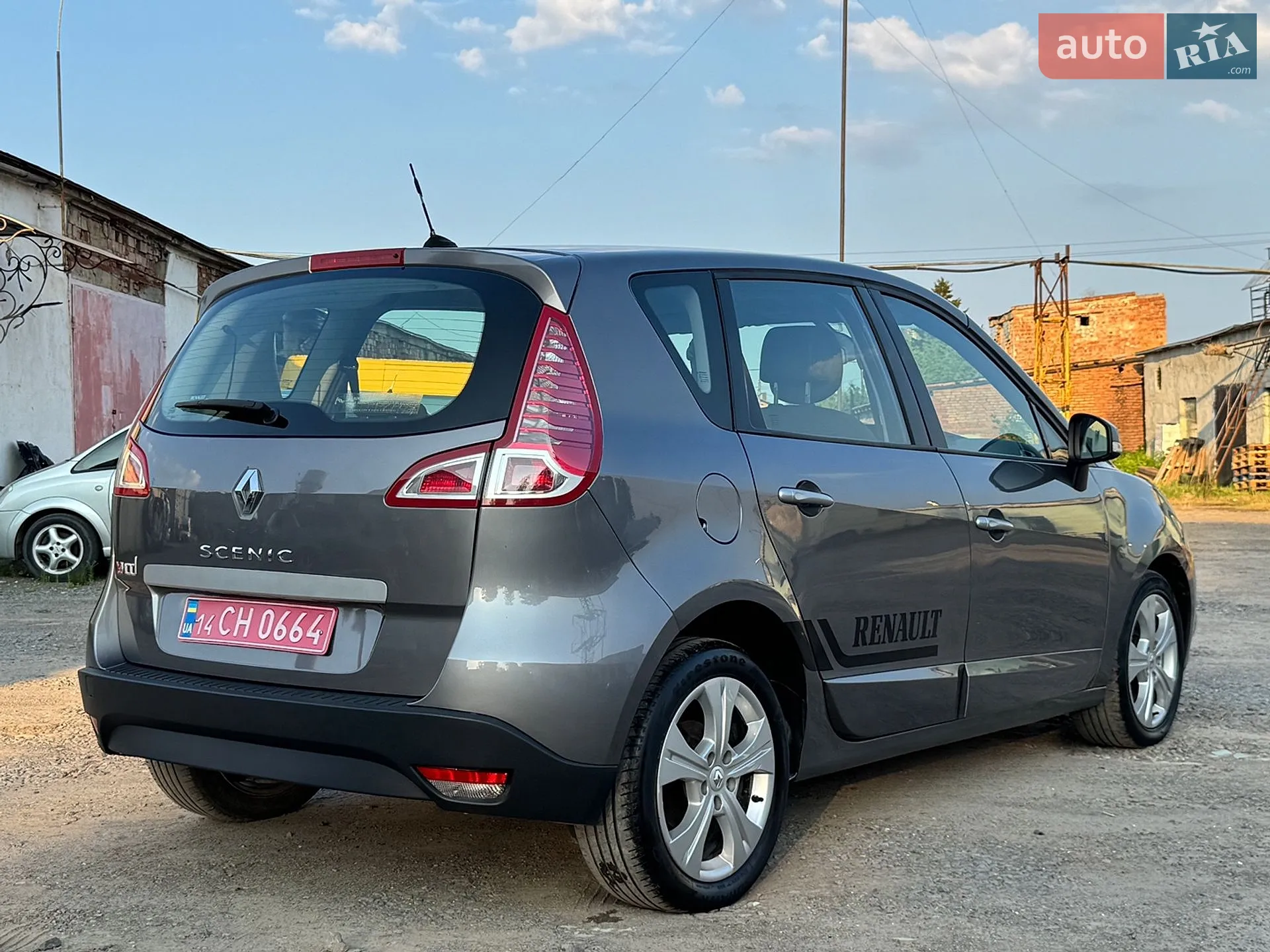 2010 Renault Scenic - мініатюра 27