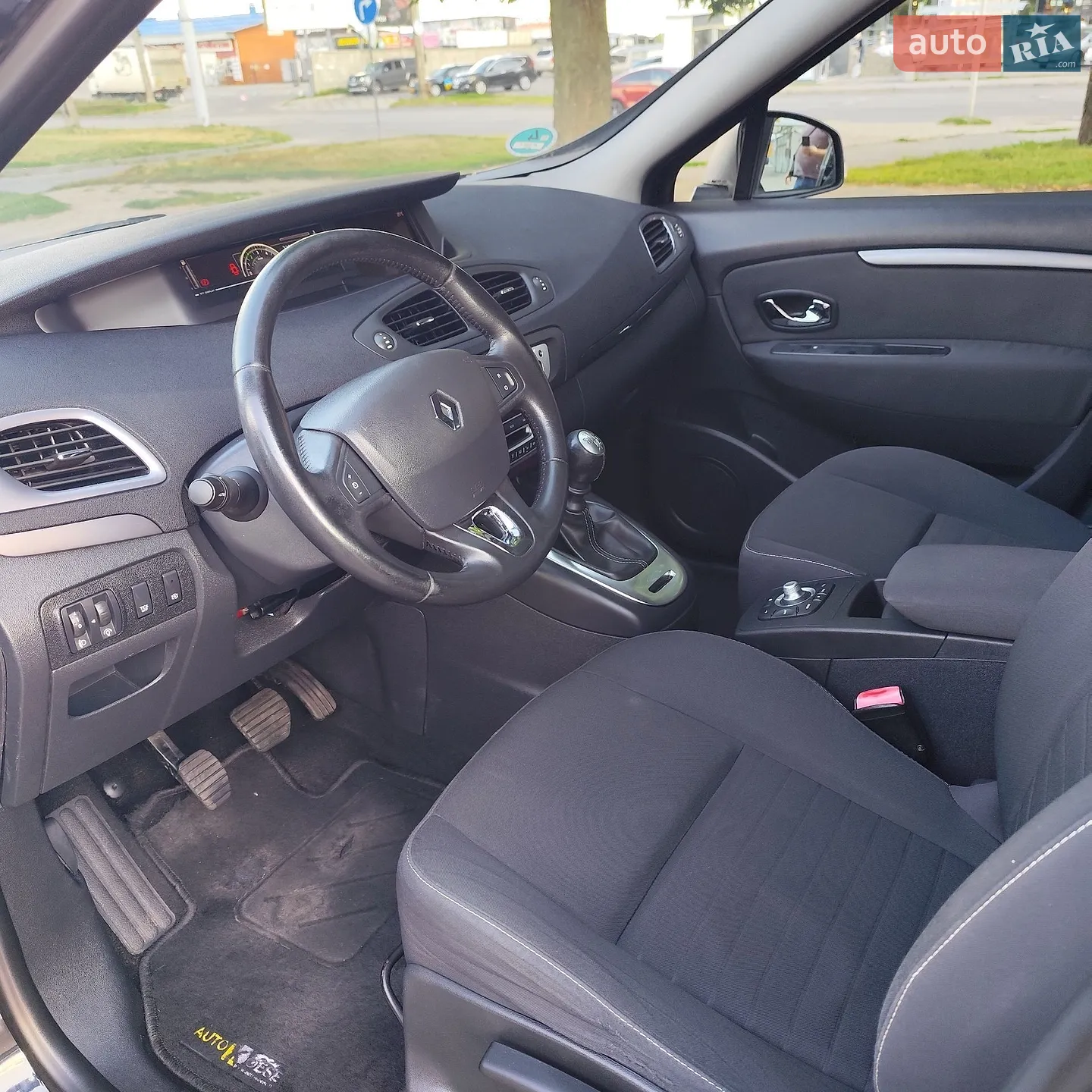 2015 Renault Scenic - мініатюра 25