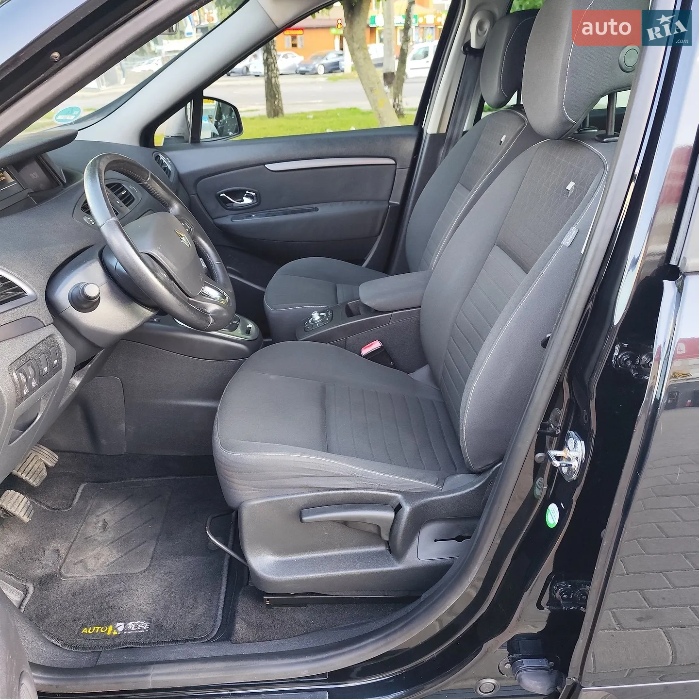 2015 Renault Scenic - мініатюра 28