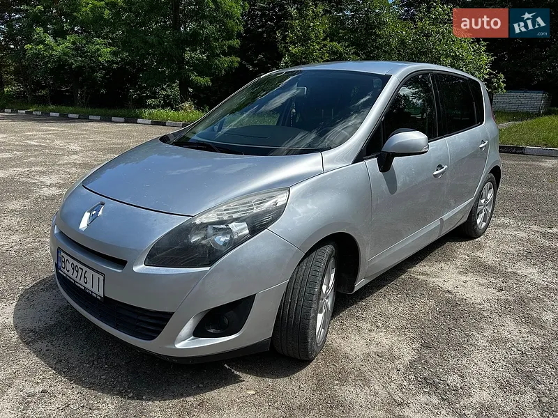 Renault Scenic 2011