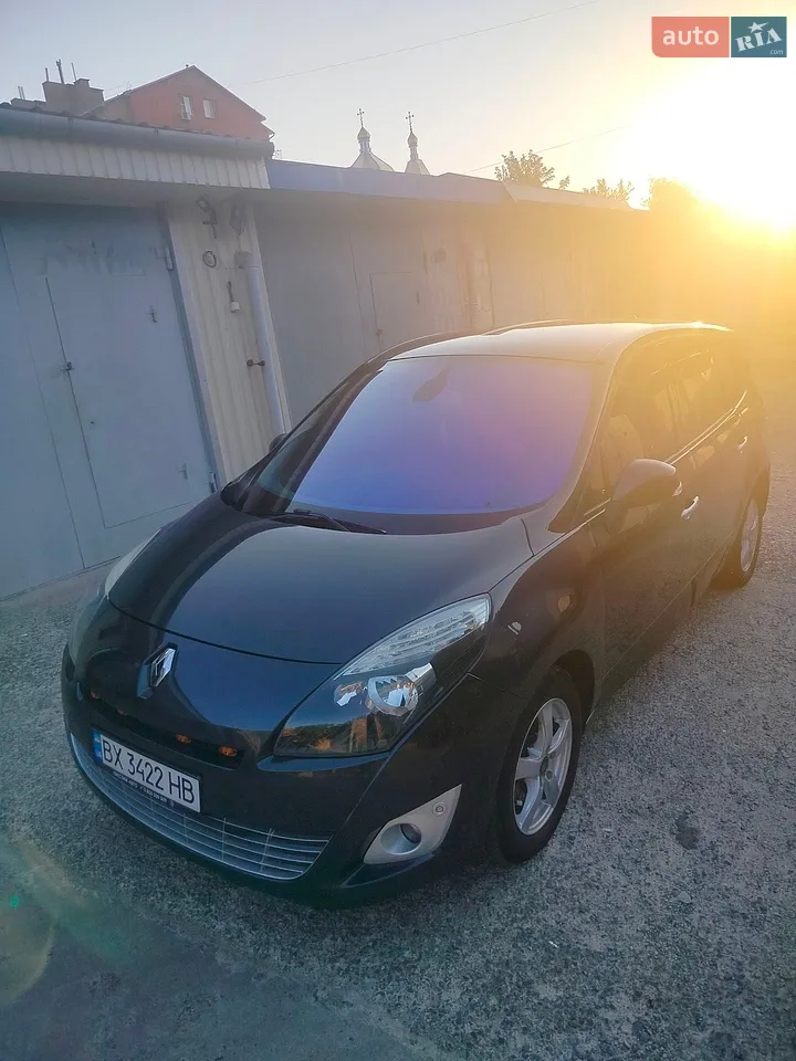 2010 Renault Scenic - мініатюра 19