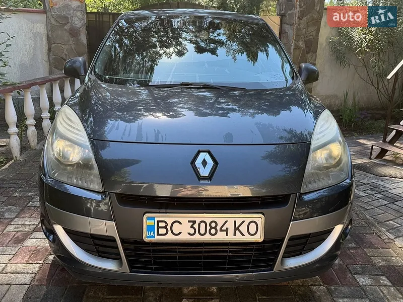 Renault Scenic 2011