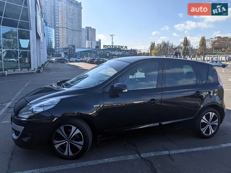 Renault Scenic 2011