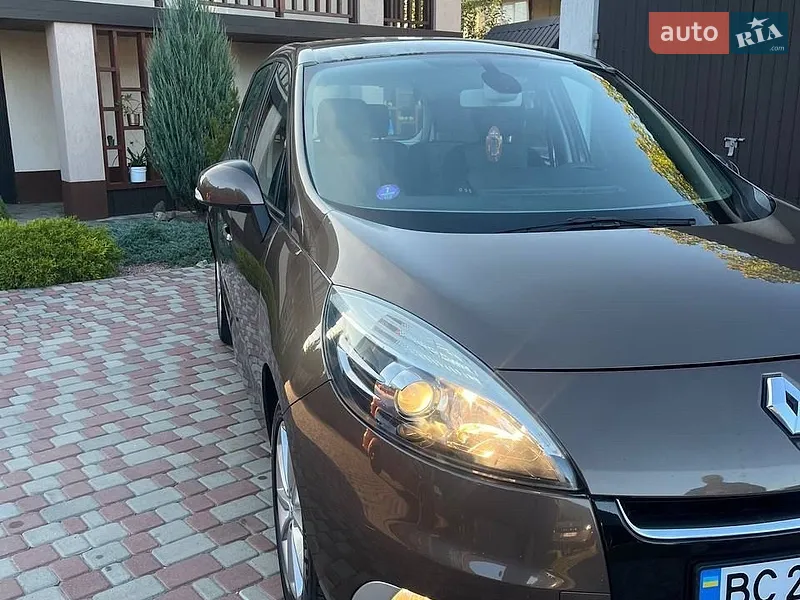 Renault Scenic 2012