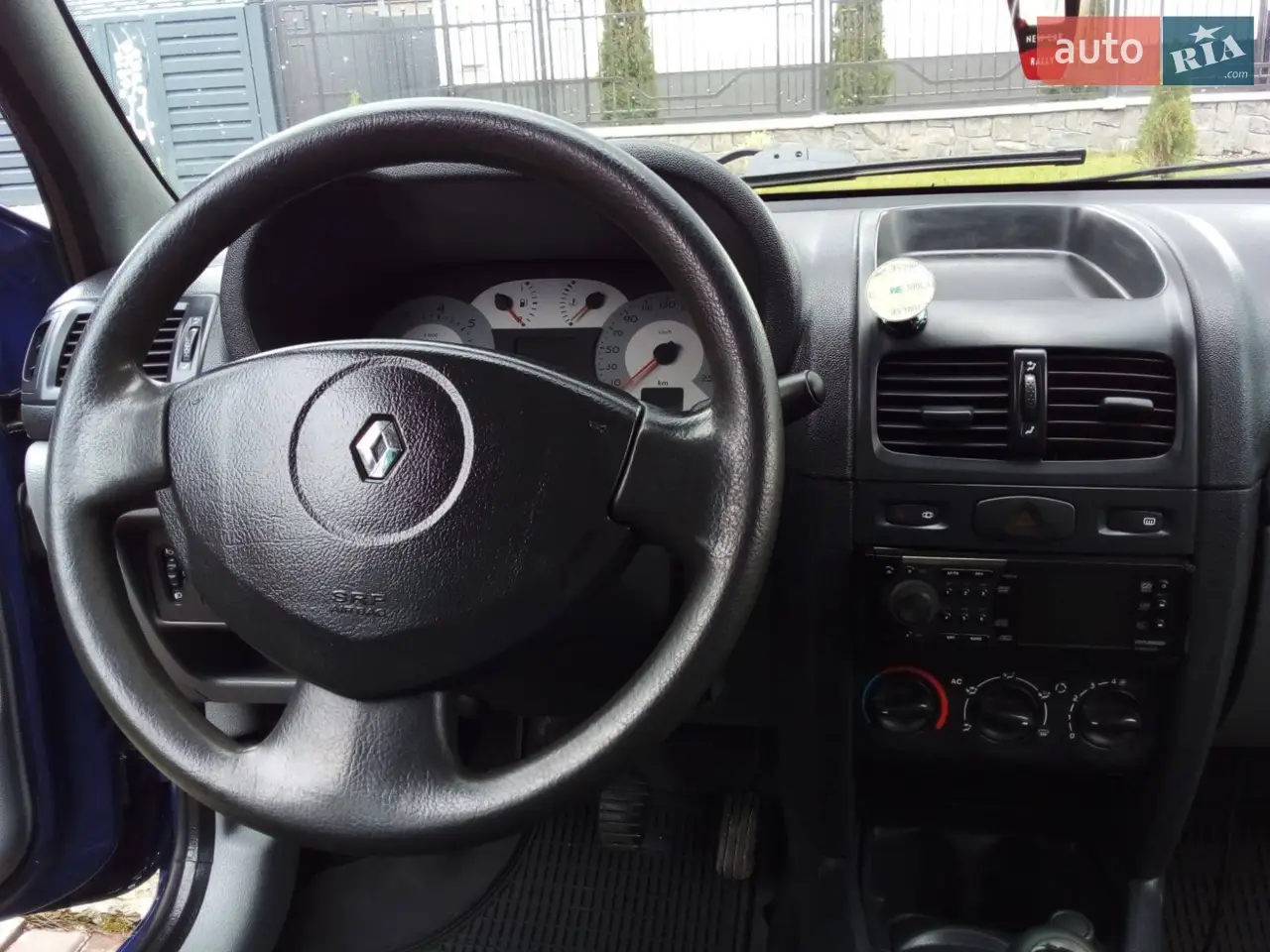 2008 Renault Symbol - мініатюра 15