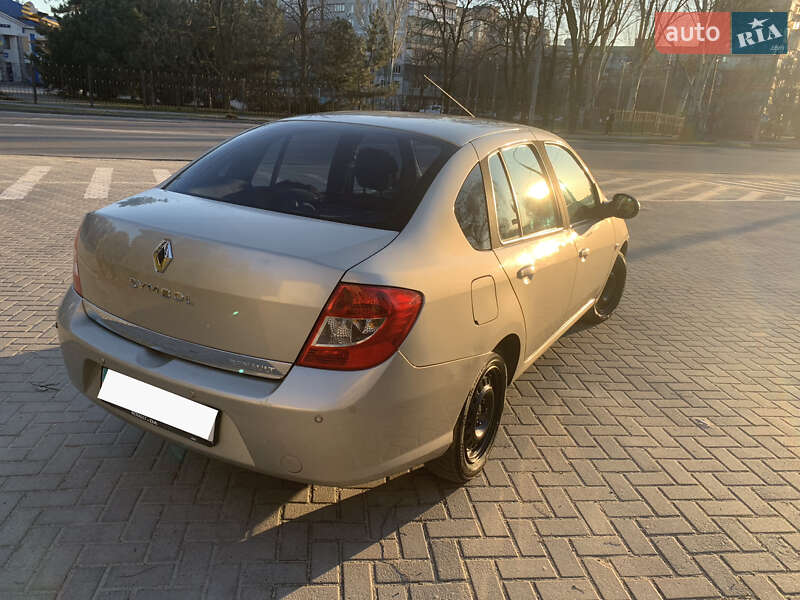 Седан Renault Symbol 2010 в Запорожье