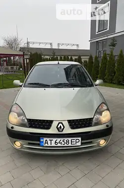 Renault Symbol 2002