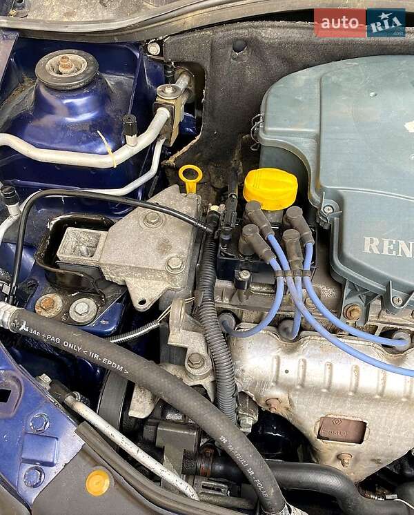 Седан Renault Symbol 2003 в Одессе