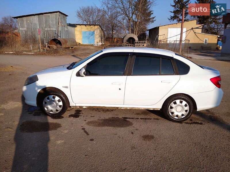 Седан Renault Symbol 2011 в Шаргороде