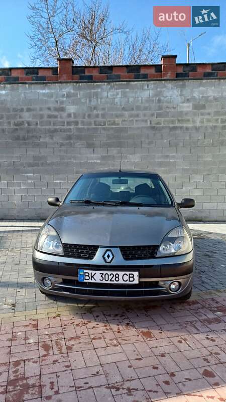 Седан Renault Symbol 2004 в Ровно