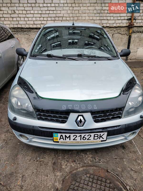 Renault Symbol 2004