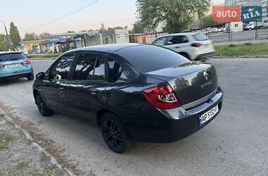 Седан Renault Symbol 2011 в 