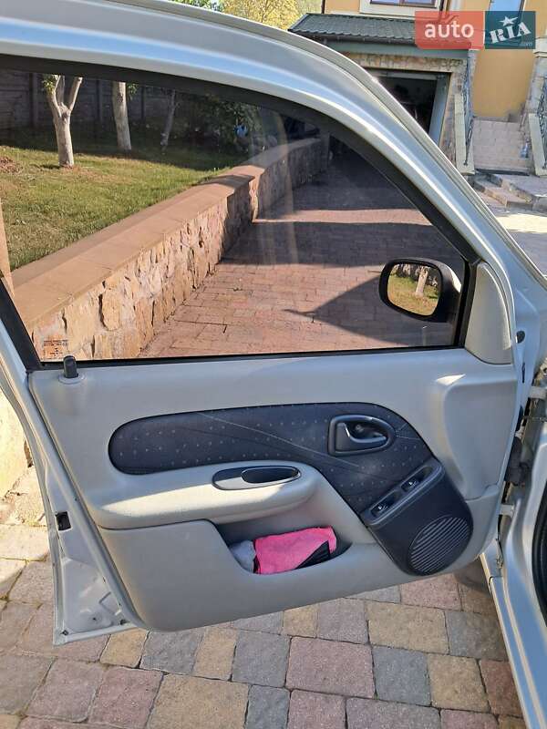 Седан Renault Symbol 2003 в Шептицькому