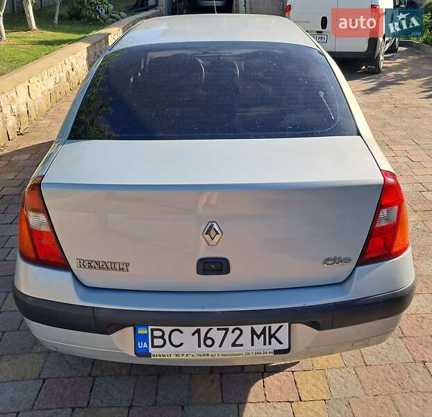 Седан Renault Symbol 2003 в Шептицькому