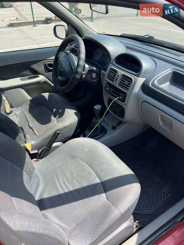Седан Renault Symbol 2005 в Запорожье