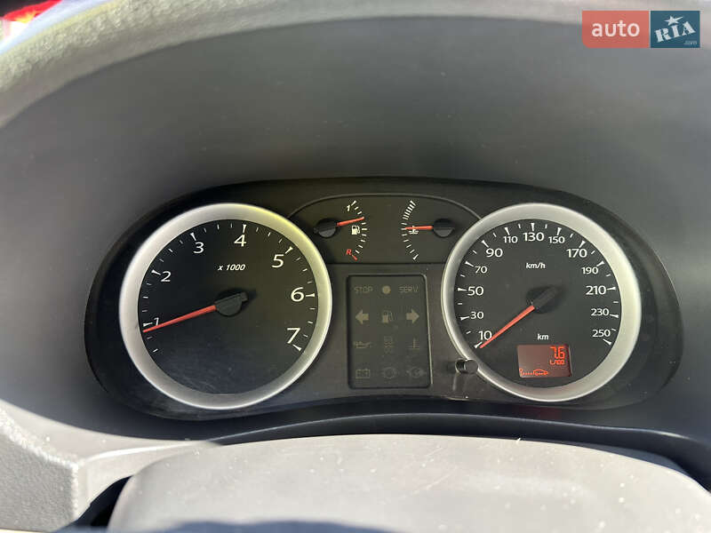 Седан Renault Symbol 2011 в Киеве