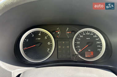 Седан Renault Symbol 2011 в 