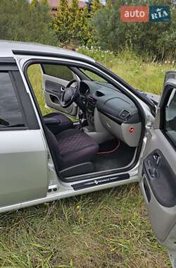 Седан Renault Symbol 2012 в 