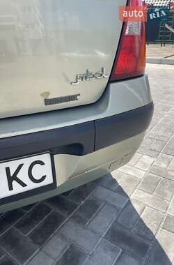 Седан Renault Symbol 2003 в 