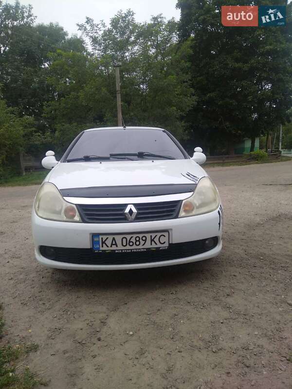 Седан Renault Symbol 2010 в Киеве