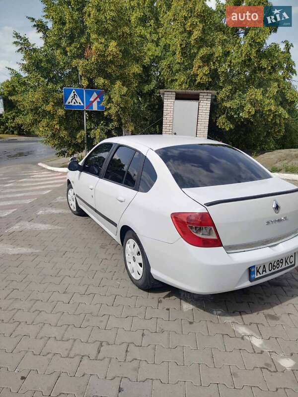 Седан Renault Symbol 2010 в Киеве