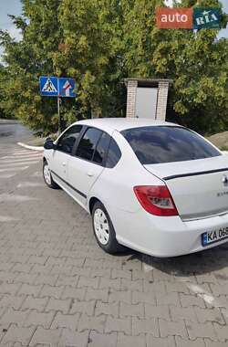 Седан Renault Symbol 2010 в 