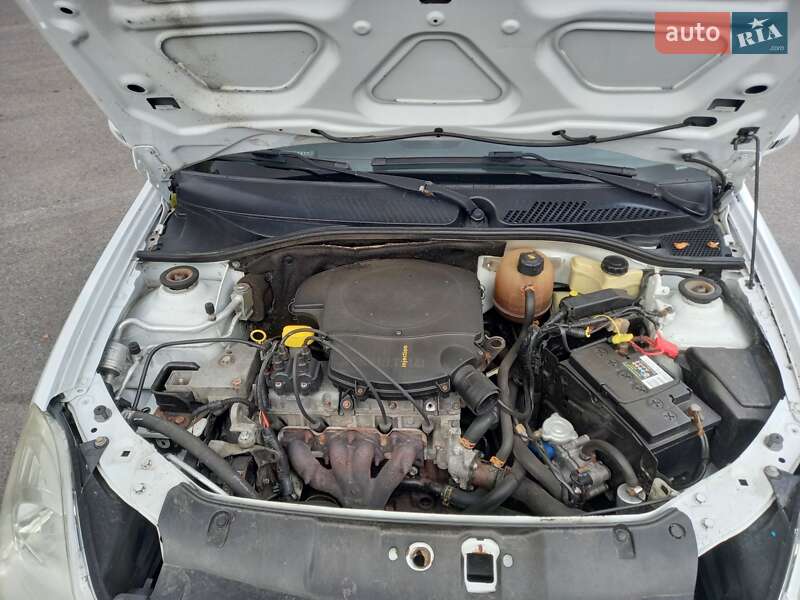 Седан Renault Symbol 2011 в Чернигове