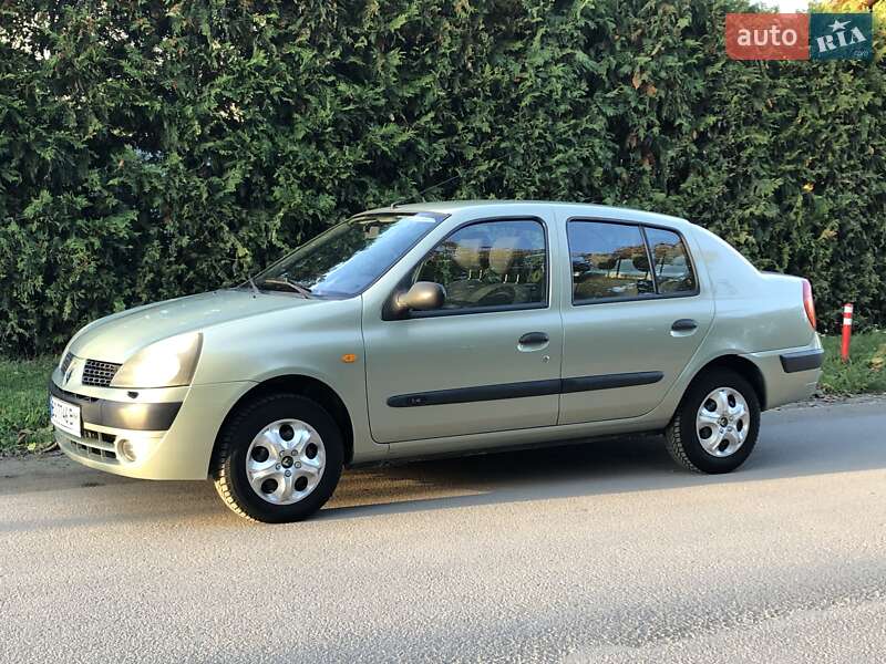Седан Renault Symbol 2002 в Белой
