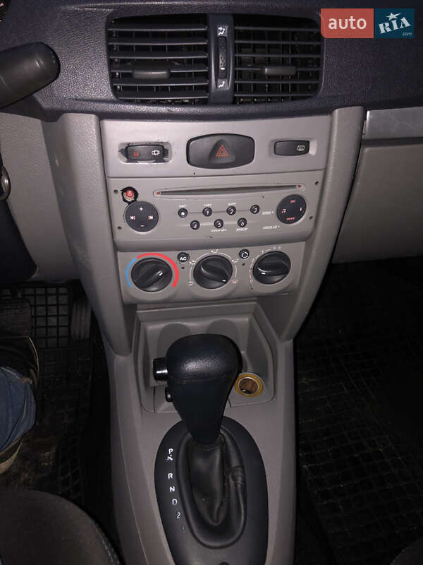 Седан Renault Symbol 2009 в Богородчанах