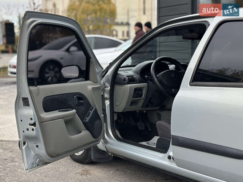 Седан Renault Symbol 2003 в Шептицькому фото 23 Седан Renault Symbol 2003 в Шептицькому