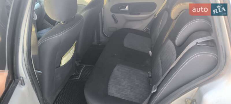 Седан Renault Symbol 2010 в Коцюбинском фото 64 Седан Renault Symbol 2010 в Коцюбинском