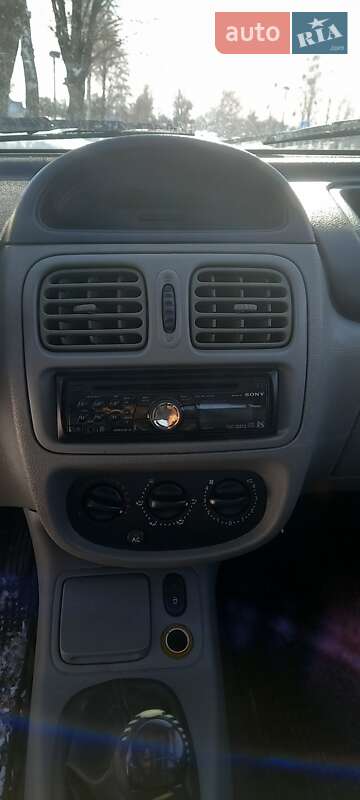 Седан Renault Symbol 2004 в Олевске фото 7 Седан Renault Symbol 2004 в Олевске