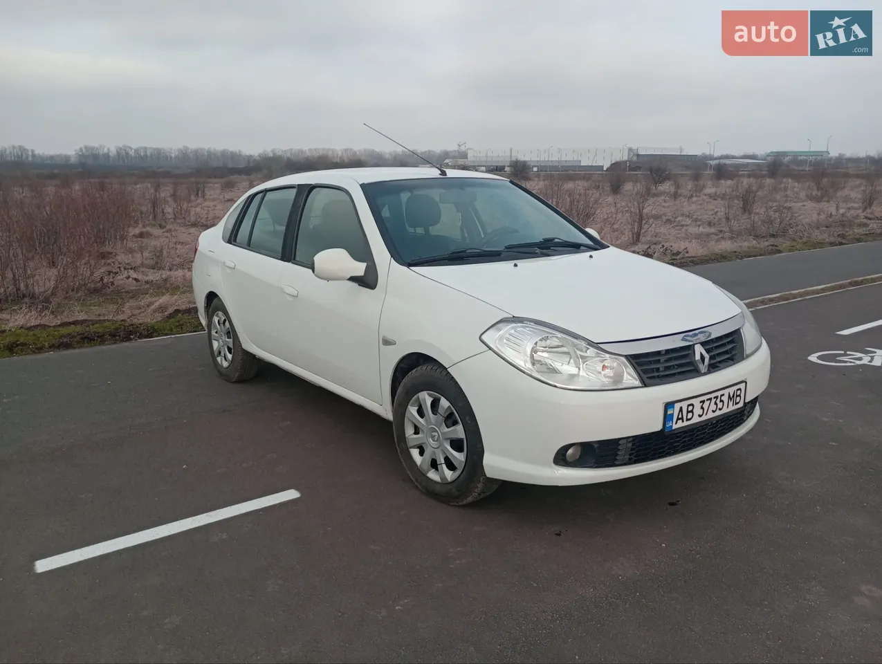2010 Renault Symbol - мініатюра 32