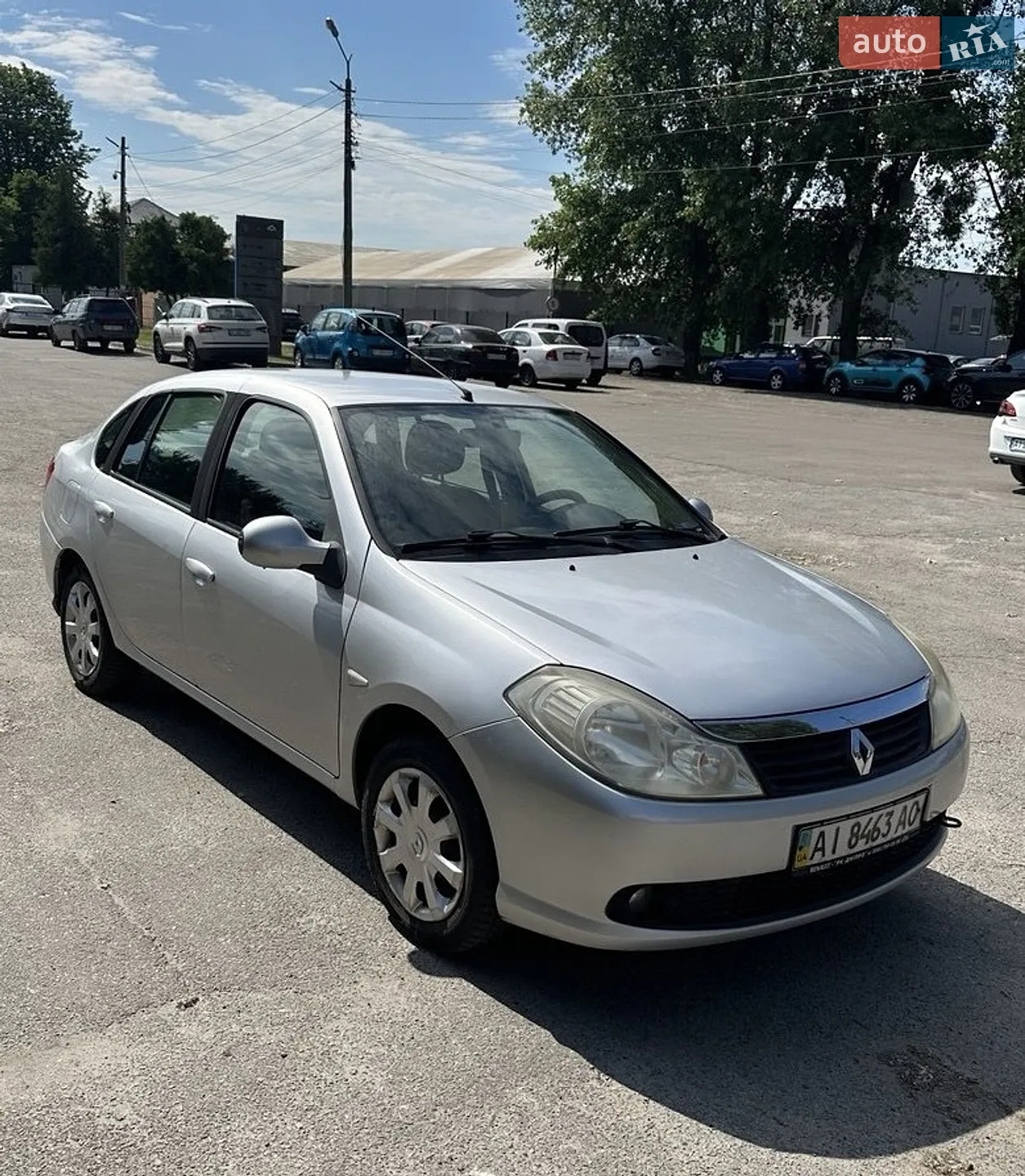 2010 Renault Symbol - мініатюра 2