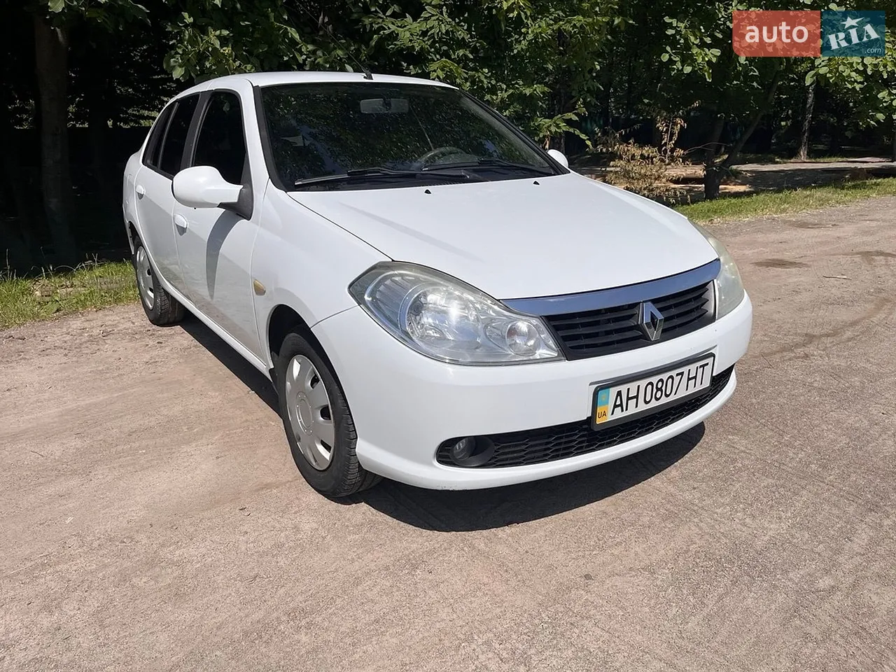 2010 Renault Symbol - мініатюра 26